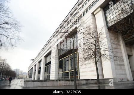 Paris, Frankreich. März 2025. Illustrationen Ministerium für Wirtschaft und Finanzen in Paris, Frankreich am 13. März 2025. Foto: Karim Ait Adjedjou/ABACAPRESS. COM Credit: Abaca Press/Alamy Live News Stockfoto
