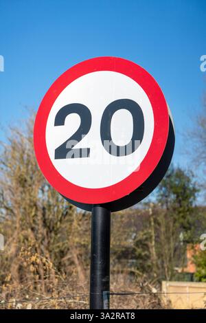 20 km/h Höchstgeschwindigkeit Zeichen Stockfoto