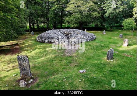 Clava Cairns, Inverness, Schottland. Die NE passage Grave chambered Cairn und Steinkreis. Eine von mehreren prähistorischen Bronzezeit Cairns auf dieser Website Stockfoto