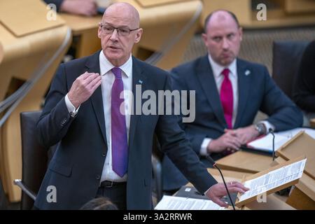 Erster schottischer Minister John Swinney während der Fragen des Ersten Ministers vor dem schottischen Parlament in Holyrood, Edinburgh. Bilddatum: Donnerstag, 10. Oktober 2024. Stockfoto