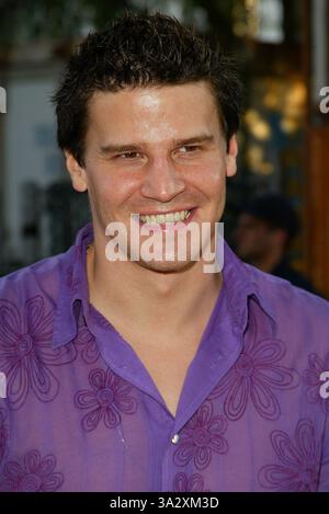 22. Juli 2002 POWERS IN GOLDSTÄNDER - Los Angeles, Kalifornien - AUSTIN. PREMIERE AM UNIVERSAL UNIVERSAL AMPHITHEATER. Los Angeles LOS ANGELES, Kalifornien. DAVID BOREANAZ. FITZROY BARRETT / 22.07.2002 K25584FB (D) (Kredit-Bild: © Globe Photos/ZUMAPRESS.com) Stockfoto