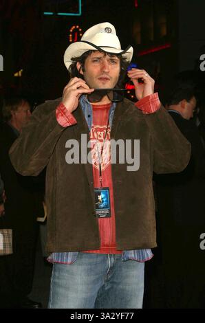 31. MÄRZ 2003 - HOLLYWOOD, CA, USA - ROBERT RODRIGUEZ - GHOSTS OF THE ABYSS - PREMIERE -. UNIVERSAL HOLLYWOOD WALK IMAX, HOLLYWOOD, CA. 31. MÄRZ 2003 -. NINA PROMMER/2003 K29773NP(Bild: © Globe Photos/ZUMAPRESS.com) Stockfoto