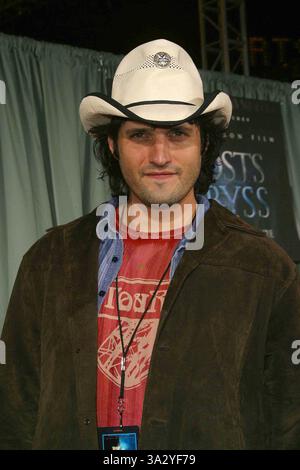 31. MÄRZ 2003 - HOLLYWOOD, CA, USA - ROBERT RODRIGUEZ - GHOSTS OF THE ABYSS - PREMIERE -. UNIVERSAL HOLLYWOOD WALK IMAX, HOLLYWOOD, CA. 31. MÄRZ 2003 -. NINA PROMMER/2003 K29773NP(Bild: © Globe Photos/ZUMAPRESS.com) Stockfoto