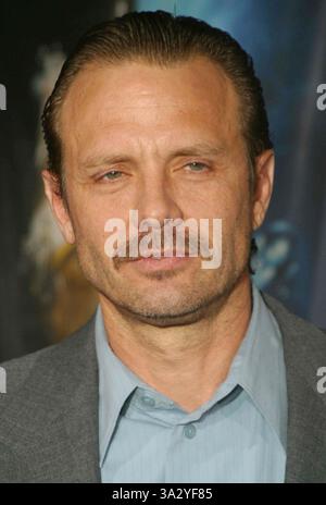 31. MÄRZ 2003 - HOLLYWOOD, CA, USA - MICHAEL BIEHN - ..'GHOSTS OF THE ABYSS' - PREMIERE -. UNIVERSAL HOLLYWOOD WALK IMAX, HOLLYWOOD, CA. 31. MÄRZ 2003 -. NINA PROMMER/2003 K29773NP(Bild: © Globe Photos/ZUMAPRESS.com) Stockfoto
