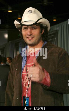 31. MÄRZ 2003 - HOLLYWOOD, CA, USA - ROBERT RODRIGUEZ - GHOSTS OF THE ABYSS - PREMIERE -. UNIVERSAL HOLLYWOOD WALK IMAX, HOLLYWOOD, CA. 31. MÄRZ 2003 -. NINA PROMMER/2003 K29773NP(Bild: © Globe Photos/ZUMAPRESS.com) Stockfoto