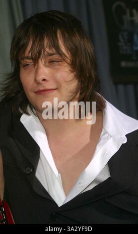 31. MÄRZ 2003 - HOLLYWOOD, CA, USA - EDDIE FURLONG - GHOSTS OF THE ABYSS - PREMIERE. UNIVERSAL HOLLYWOOD WALK IMAX, HOLLYWOOD, CA. 31. MÄRZ 2003 -. NINA PROMMER/2003 K29773NP(Bild: © Globe Photos/ZUMAPRESS.com) Stockfoto