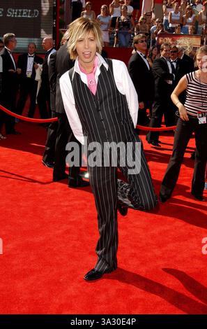 September 2003 - Los Angeles, CA, USA - K32853FB -. DIE 55. JÄHRLICHE PRIMETIME EMMY AWARDS -ARRIVALS - . THE SHRINE THEATRE, LOS ANGELES, CA - .09/21/2003 - . FITZROY BARRETT / 2003 - . STEVEN COJOCARU(Bild: © Globe Photos/ZUMAPRESS.com) Stockfoto