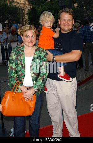 Andy Richter mit seinem Sohn Los Angeles premiere Monsters Vs Aliens ...