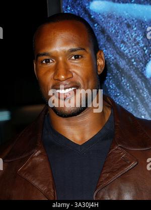 November 2003 - Westwood, KALIFORNIEN, VEREINIGTE STAATEN - K33954FB . GOTHIKA PREMIERE IM MANN VILLAGE. THEATER IN WESTWOOD, CA. 13.11.2003. FITZROY BARRETT/ 2003.HENRY SIMMONS(Bild: © Globe Photos/ZUMAPRESS.com) Stockfoto