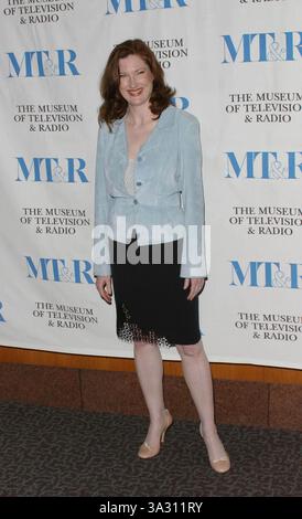 15. MÄRZ 2004 - WEST HOLLYWOOD, KALIFORNIEN, USA - ANNETTE O'TOOLE - DAS MUSEUM OF TELEVISION AND RADIO PRÄSENTIERT DAS 21. JÄHRLICHE WILLIAM PALEY TV FESTIVAL. DGA THEATER, WEST HOLLYWOOD, CA -.03/15/2004 -. NINA PROMMER/ 2004.K35941NP(Bild: © Globe Photos/ZUMAPRESS.com) Stockfoto