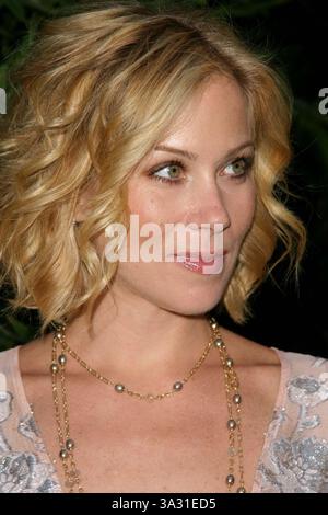 AUGUST 2004 - WESTWOOD, KALIFORNIEN, USA - CHRISTINA APPLEGATE -..V LIFE EMMY NOMINEE PORTFOLIO PARTY -. W HOTEL, WESTWOOD, CA - 08/16/2004 -. NINA PROMMER/ 2004.K38718NP(Bild: © Globe Photos/ZUMAPRESS.com) Stockfoto