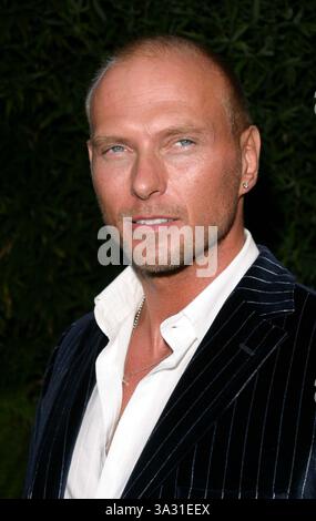 AUGUST 2004 - WESTWOOD, KALIFORNIEN, USA - LUKE GOSS -..V LIFE EMMY NOMINEE PORTFOLIO PARTY -. W HOTEL, WESTWOOD, CA - 08/16/2004 -. NINA PROMMER/ 2004.K38718NP(Bild: © Globe Photos/ZUMAPRESS.com) Stockfoto