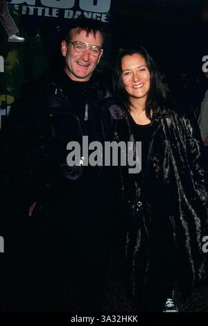 19. SEPTEMBER 2007 - PREMIERE VON FLUBBER, LA GUARDIA HIGH SCHOOL FOR THE PERFORMING ARTS, NEW YORK CITY 11-16-1997.ROBIN WILLIAMS WIFE MARSHA. KELLY JORDAN- 1997(Bild: © Globe Photos/ZUMAPRESS.com) Stockfoto