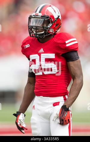 20. September 2014 – Madison, Wisconsin, Vereinigte Staaten von Amerika – 20. September 2014: Wisconsin Badgers Cornerback Derrick Tindal #25 während des NCAA Football-Spiels zwischen den Bowling Green Falcons und den Wisconsin Badgers im Camp Randall Stadium in Madison, WI. Wisconsin besiegte Bowling Green mit 68:17. John Fisher/CSM(Bild: © John Fisher/Cal Sport Media/ZUMAPRESS.com) Stockfoto