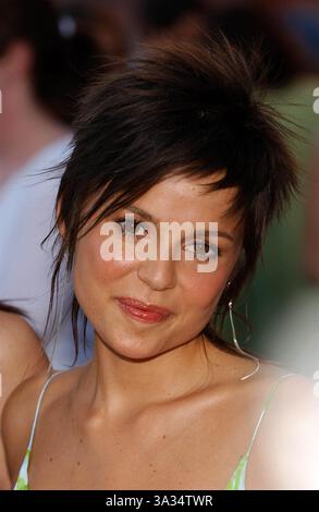 MAI 2004 - UNIVERSAL CITY, KALIFORNIEN, USA - K36953FB.VAN HELSING WELTPREMIERE BEI UNIVERSAL. AMPHITHEATRE UNIVERSAL STUDIOS HOLLYWOOD.05.03.2004. FITZROY BARRETT/ 2004.ELENA ANAYA(Bild: © Globe Photos/ZUMAPRESS.com) Stockfoto