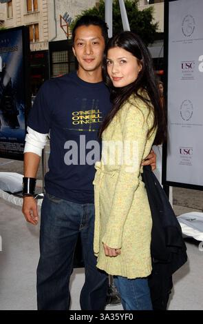 NOVEMBER 2004 - HOLLYWOOD, KALIFORNIEN - K40150FB. DIE POLAR EXPRESS-PREMIERE BEI GRAUMAN'S CHINESISCHES THEATER HOLLYWOOD, CA. 11.07.2004. FITZROY BARRETT / 2004.WILL YUN LEE UND DATUM(Kreditbild: © Globe Photos/ZUMAPRESS.com) Stockfoto