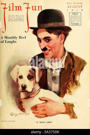 1918. August Film Fun Magazin Cover - A Dog's Life - Charlie Chaplin Art von Guy Hoff Stockfoto