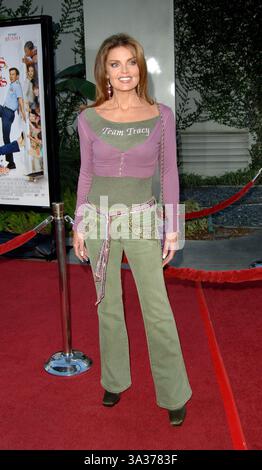 NOVEMBER 2005 - HOLLYWOOD, KALIFORNIEN, USA - K45814FB.YOURS, MINE AND OURS PREMIERE AUF DER CINERAMADOME HOLLYWOOD, CA. 20.11.2005. FITZROY BARRETT / 2005.TRACY SCOGGINS(Foto: © Globe Photos/ZUMAPRESS.com) Stockfoto