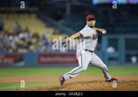 5. September 2014 - Los Angeles, CA, Vereinigte Staaten von Amerika - 5. September 2014 - Los Angeles, CA, Vereinigte Staaten von Amerika - Arizona Diamondbacks Startkrug Vidal Nuno (54) Plätze während des MLB-Spiels zwischen Arizona Diamondbacks und Los Angeles Dodgers im Dodgers Stadium in Los Angeles, CA. (Bild: © Seth Sanchez/Cal Sport Media/ZUMAPRESS.com) Stockfoto