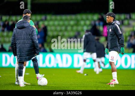 Dordrecht, Niederlande. März 2025. DORDRECHT, 14.03.2025, M-Scores Stadium, Saison 2024/2025, Fußball, Keuken Kampioen Divisie . Match zwischen Dordrecht und VVV . FC Dordrecht Spieler Jaden Slory Credit: Pro Shots/Alamy Live News Stockfoto