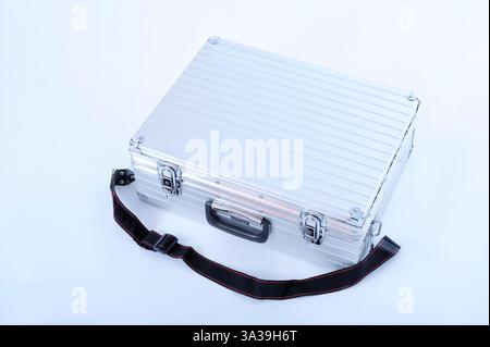 Sicherheit, Chiffre, Transport, geheim, BHs, Truhe, Dokumente, bewacht, Geschäft, Verträge, Skandal, Korruption, Kompetenz, Vertrauen, Unternehmen, Geschäftsraum, Anzug Stockfoto