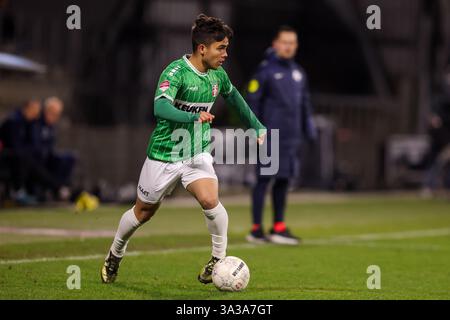 Dordrecht, Niederlande. März 2025. DORDRECHT, NIEDERLANDE - 14. MÄRZ: Igor da Silva vom FC Dordrecht im M-Scores Stadion am 14. März 2025 in Dordrecht, Niederlande. (Foto von Hans van der Valk/Orange Pictures) Credit: Orange Pics BV/Alamy Live News Stockfoto