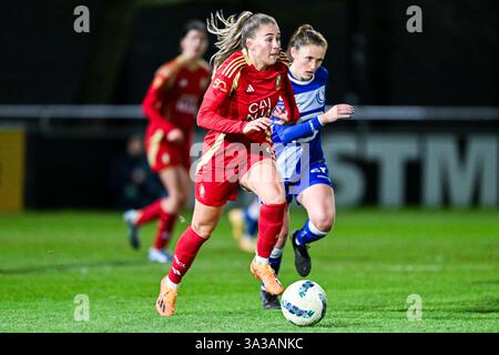 Gent, Belgien. März 2025. Aoife Colvill (15) von Standard, dargestellt während eines Frauenfußballspiels zwischen AA Gent Ladies und Standard Femina de Lüttich am 19. Spieltag der Saison 2024 - 2025 der Belgischen Lotto Womens Super League, am Freitag, den 14. März 2025 in Gent, BELGIEN. Quelle: Sportpix/Alamy Live News Stockfoto