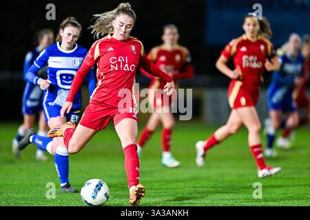 Gent, Belgien. März 2025. Aoife Colvill (15) von Standard, dargestellt während eines Frauenfußballspiels zwischen AA Gent Ladies und Standard Femina de Lüttich am 19. Spieltag der Saison 2024 - 2025 der Belgischen Lotto Womens Super League, am Freitag, den 14. März 2025 in Gent, BELGIEN. Quelle: Sportpix/Alamy Live News Stockfoto