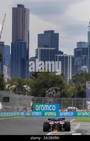 Melbourne, Australien. März 2025. Charles Leclerc aus Monaco fährt den (16) Scuderia Ferrari HP SF-25 während des letzten Trainings vor dem F1 Grand Prix von Australien auf der Albert Park Grand Prix Strecke in Melbourne. Quelle: SOPA Images Limited/Alamy Live News Stockfoto