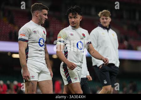 Cardiff, Großbritannien. März 2025. George Ford und Marcus Smith aus England während des Guinness 6 Nations Matches Wales gegen England 2025 im Principality Stadium, Cardiff, Vereinigtes Königreich, 15. März 2025 (Foto: Andrew Lewis/News Images) in Cardiff, Vereinigtes Königreich am 15. März 2025. (Foto: Andrew Lewis/News Images/SIPA USA) Credit: SIPA USA/Alamy Live News Stockfoto