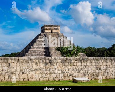 El Castillo oder Tempel des Kukulcan, Chichen Itza, Yucatan State, Mexiko Stockfoto