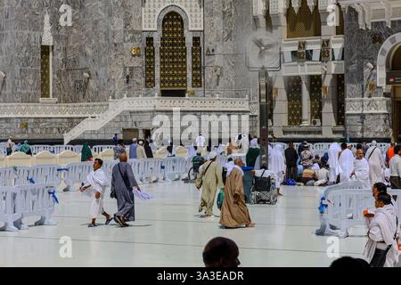 Mekka Saudi - Arabien 12 . März 2025 , muslimische Gebete mit Hadsch und Umra . Al-Haram-Moschee Stockfoto