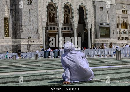 Mekka Saudi - Arabien 12 . März 2025 , muslimische Gebete mit Hadsch und Umra . Al-Haram-Moschee Stockfoto