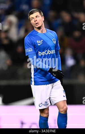 Genk, Belgien. März 2025. Jarne Steuckers von Genk, dargestellt während eines Fußballspiels zwischen KRC Genk und Union Saint-Gilloise am Samstag, den 15. März 2025 in Genk, am 30. Tag der Saison 2024-2025 der ersten Liga der „Jupiler Pro League“ der belgischen Meisterschaft. BELGA FOTO JOHAN EYCKENS Credit: Belga News Agency/Alamy Live News Stockfoto