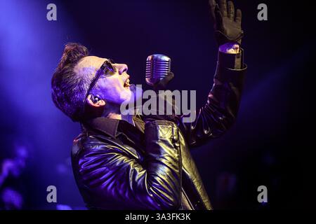 Buenos Aires (15. März 2025). Die Punkrock-Legende The Damned (Dave Vanian, Sänger) spielt live in El Teatro Flores, Argentinien. Quelle: Mariano Garcia/Alamy Live News Stockfoto