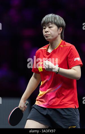 Chongqing, China. März 2025. Wang Yidi feiert beim WTT Champions Chongqing 2025 in Chongqing, Südwest-China, am 16. März 2025 das Scoring im Halbfinale der Frauen zwischen Sun Yingsha aus China und Wang Yidi aus China. Quelle: Huang Wei/Xinhua/Alamy Live News Stockfoto