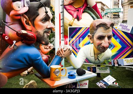 Valencia, Spanien - 16. März 2025. Das Las Fallas Festival ist eines der wichtigsten traditionellen Feiern in Spanien. Gigantische Skulpturen aus Pappmaché werden gebaut und zeigen der Öffentlichkeit, bevor sie am letzten Tag verbrannt werden. Die Falla of Convento Jerusalén-kommission gewann den ersten Preis von Ninot Indultat, der die Skulptur vor dem Quemá rettete. Quelle: Roberto Arosio/Alamy Live News Stockfoto