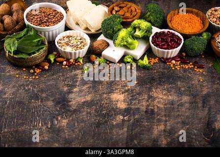 Sortierung pflanzlicher veganer Proteinprodukte Stockfoto