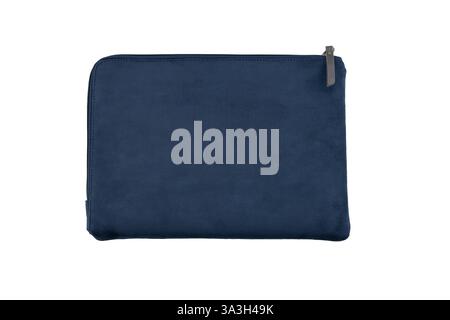 Blaue moderne Computertasche, Tasche mit offenem Reißverschluss auf weißem Hintergrund, Laptophülle Stockfoto