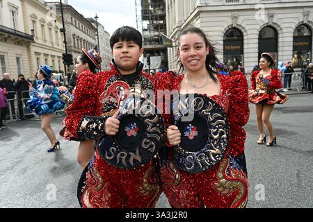 LONDON, GROSSBRITANNIEN. März 2025. Jährliches St. Patrick's Festival 2025, London, Großbritannien. (Foto von 李世惠/siehe Li/Picture Capital) Credit: Siehe Li/Picture Capital/Alamy Live News Stockfoto