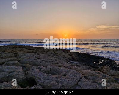 Sonnenuntergang über Chlorakas Pafos-Zypern Stockfoto