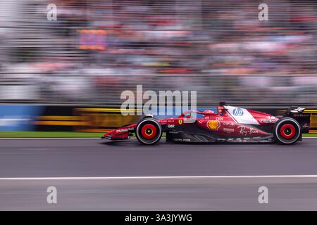 Melbourne, Australien, 16. März 2025. Charles Leclerc (MON) fuhr für die Scuderia Ferrari HP während des Formel-1-Rennens 2025 beim Louis Vuitton Australian Grand Prix, der am 16. März 2025 auf dem Albert Park Grand Prix Circuit in Melbourne, Australien stattfand. Quelle: Santanu Banik/Speed Media/Alamy Live News Stockfoto