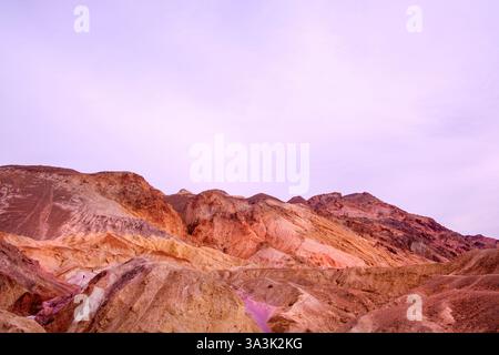 Berglandschaft in der Abenddämmerung, Death Valley National Park, Kalifornien, USA Stockfoto