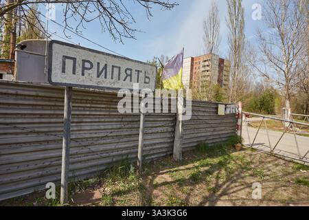 Der Eingang zu Pripyat, einer Geisterstadt innerhalb der Tschernobyl-Sperrzone, die seit der Atomkatastrophe von 1986 in der Zeit eingefroren ist. Stockfoto