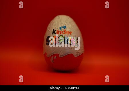 Vittsjö, Skåne, Schweden. März 2025. Schokoladeneier von Kindern. Stockfoto