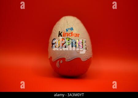 Vittsjö, Skåne, Schweden. März 2025. Schokoladeneier von Kindern. Stockfoto