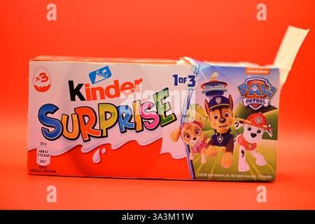 Vittsjö, Skåne, Schweden. März 2025. Schokoladeneier von Kindern. Stockfoto