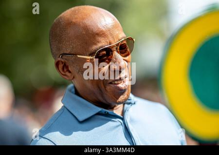 Melbourne, Australien, 15. März 2025, Anthony Hamilton, Lewis Hamiltons Vater bei der Teilnahme am Grand Prix Qualifying von Australien 2025, das in Melbourne, Australien stattfindet. Quelle: Michael Potts/Alamy Live News Stockfoto