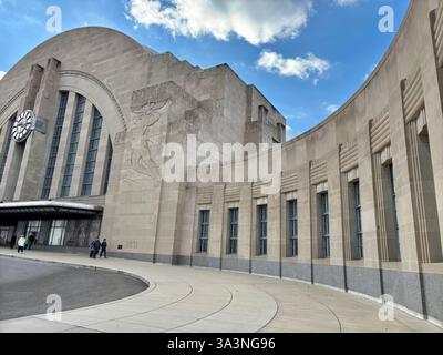 Das Art déco-Gebäude des Cincinnati Union Terminals mit geschwungener Fassade Stockfoto