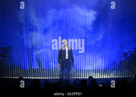 Paris, Frankreich. März 2025. Jeremy Frerot tritt am 13. März 2025 im Cigale in Paris auf. Foto: Christophe Meng/ABACAPRESS. COM Credit: Abaca Press/Alamy Live News Stockfoto